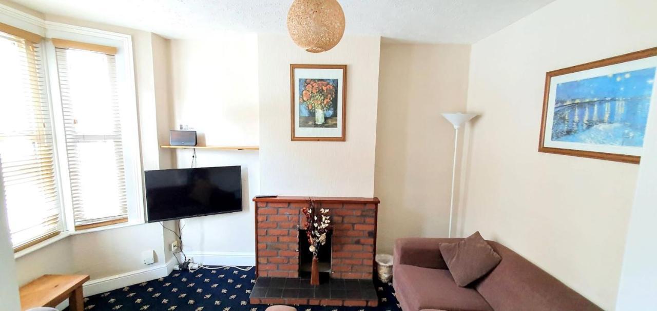 Comfortable Victorian 3 Bedroom Semi-Detached House With Fast Wi-Fi シッティングボーン エクステリア 写真