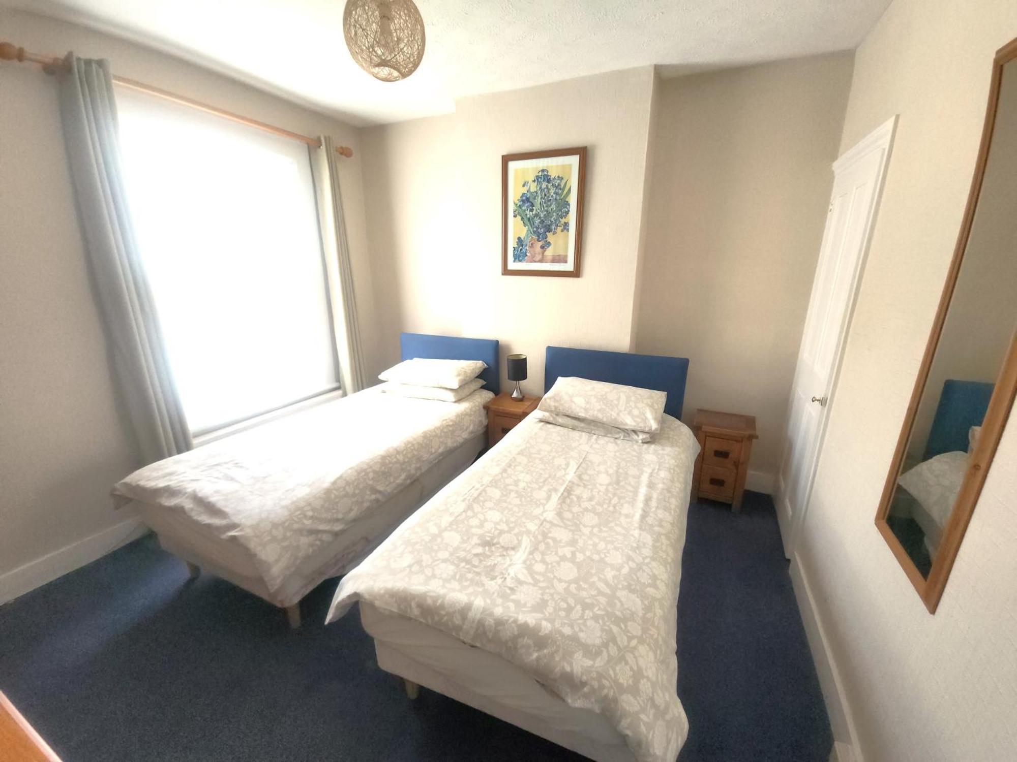 Comfortable Victorian 3 Bedroom Semi-Detached House With Fast Wi-Fi シッティングボーン エクステリア 写真