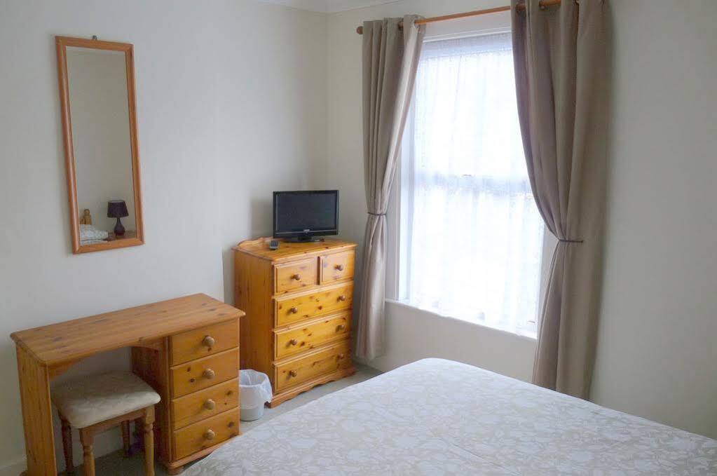Comfortable Victorian 3 Bedroom Semi-Detached House With Fast Wi-Fi シッティングボーン エクステリア 写真