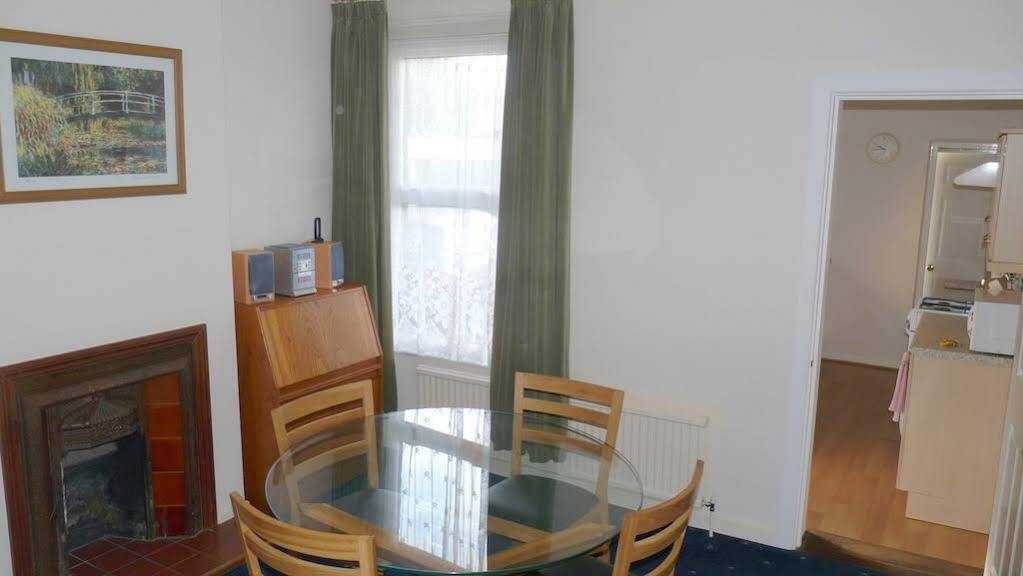 Comfortable Victorian 3 Bedroom Semi-Detached House With Fast Wi-Fi シッティングボーン エクステリア 写真